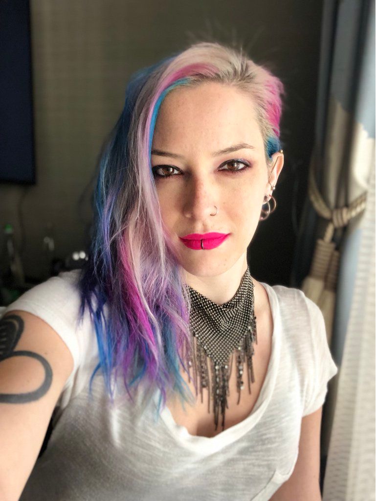 oh my god twitter doesn’t include alt text from images in their API