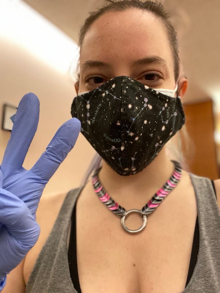 oh my god twitter doesn’t include alt text from images in their API